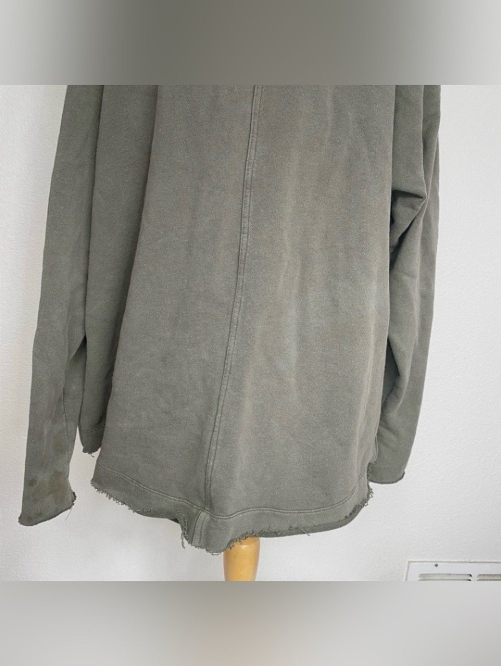 Free People Womens Olive Gray Snap Button Oversize Sweatshirt Jacket Size Large - Picture 8 of 16